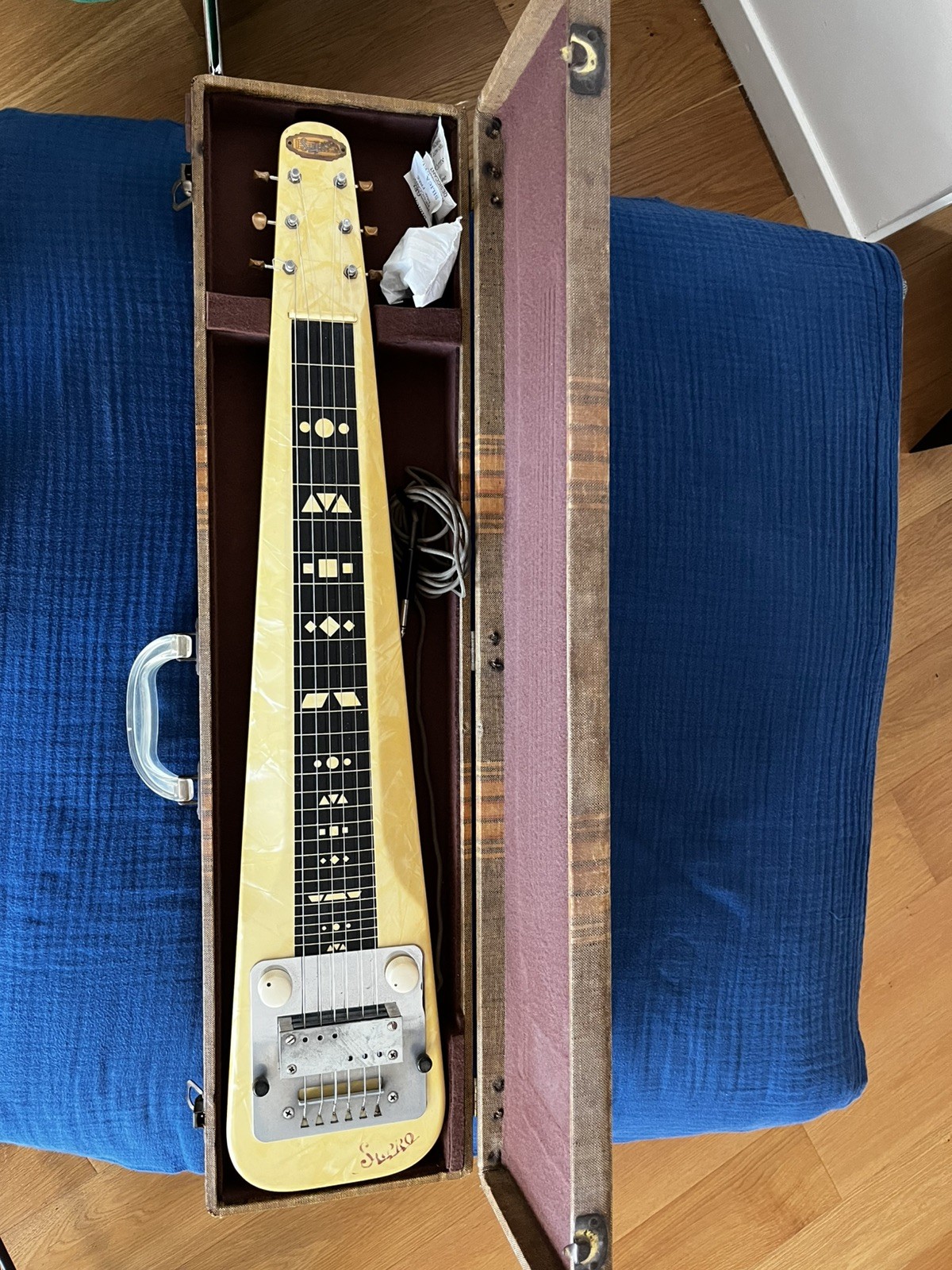 1960s Supro Lap Steel Guitar – All Original, Excellent Cond. w/ OHSC