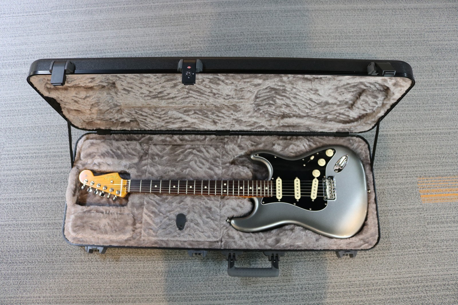 2024 Fender American Professional II Stratocaster Mercury Electric Guitar w/OHSC
