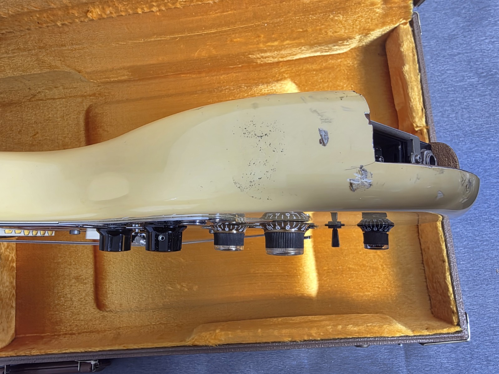 Fender American Vintage ’62 Jaguar 2000 Olympic White