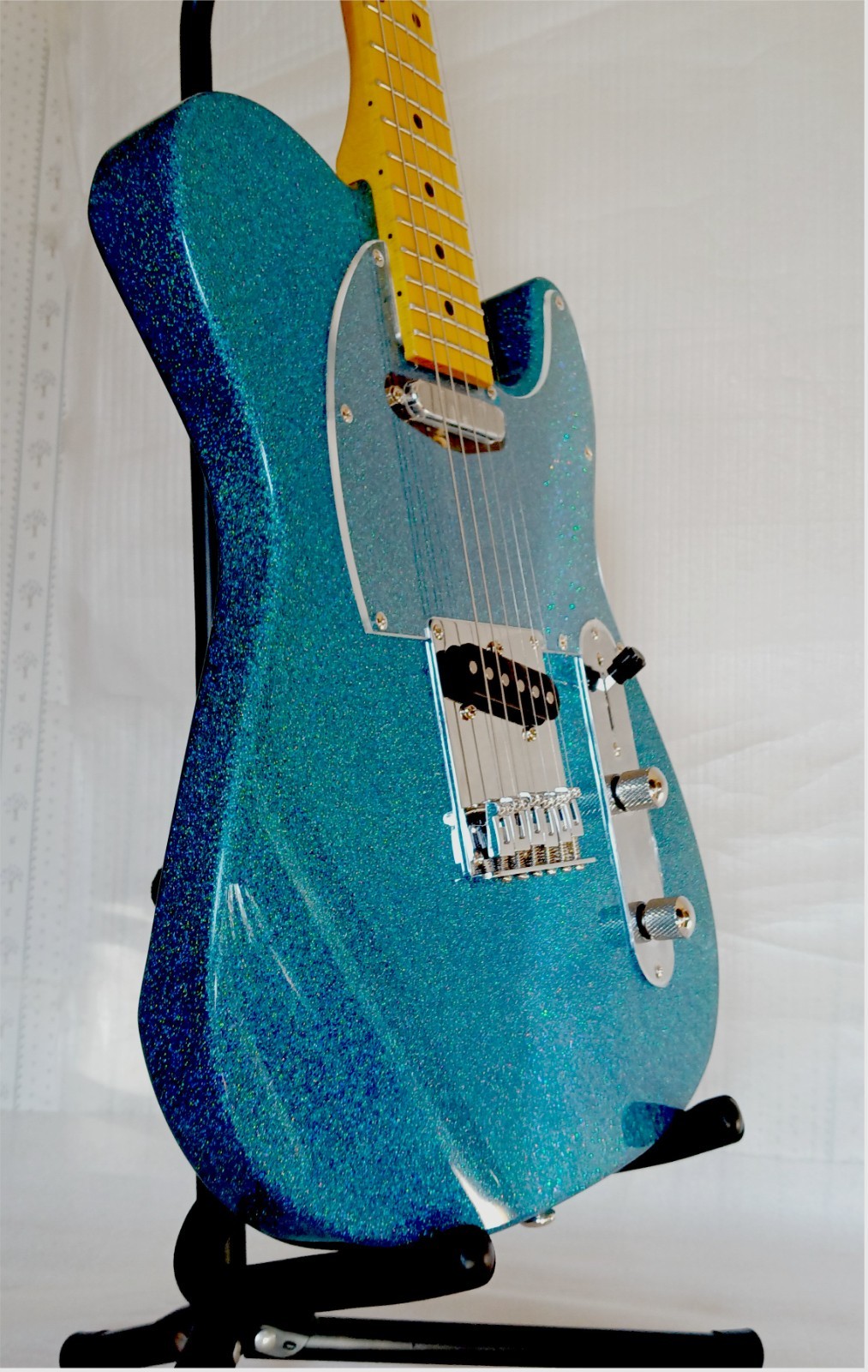 Leo Jaymz Elite Series “Popcaster” Electric Guitar – Sparkle Cyan Blue
