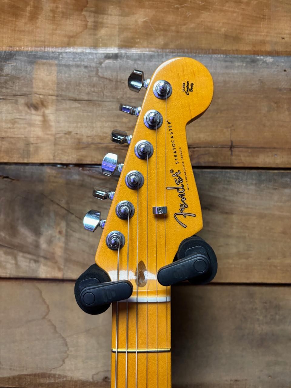 Fender American Ultra Luxe Vintage 50’s Strat MB White Blonde w/case
