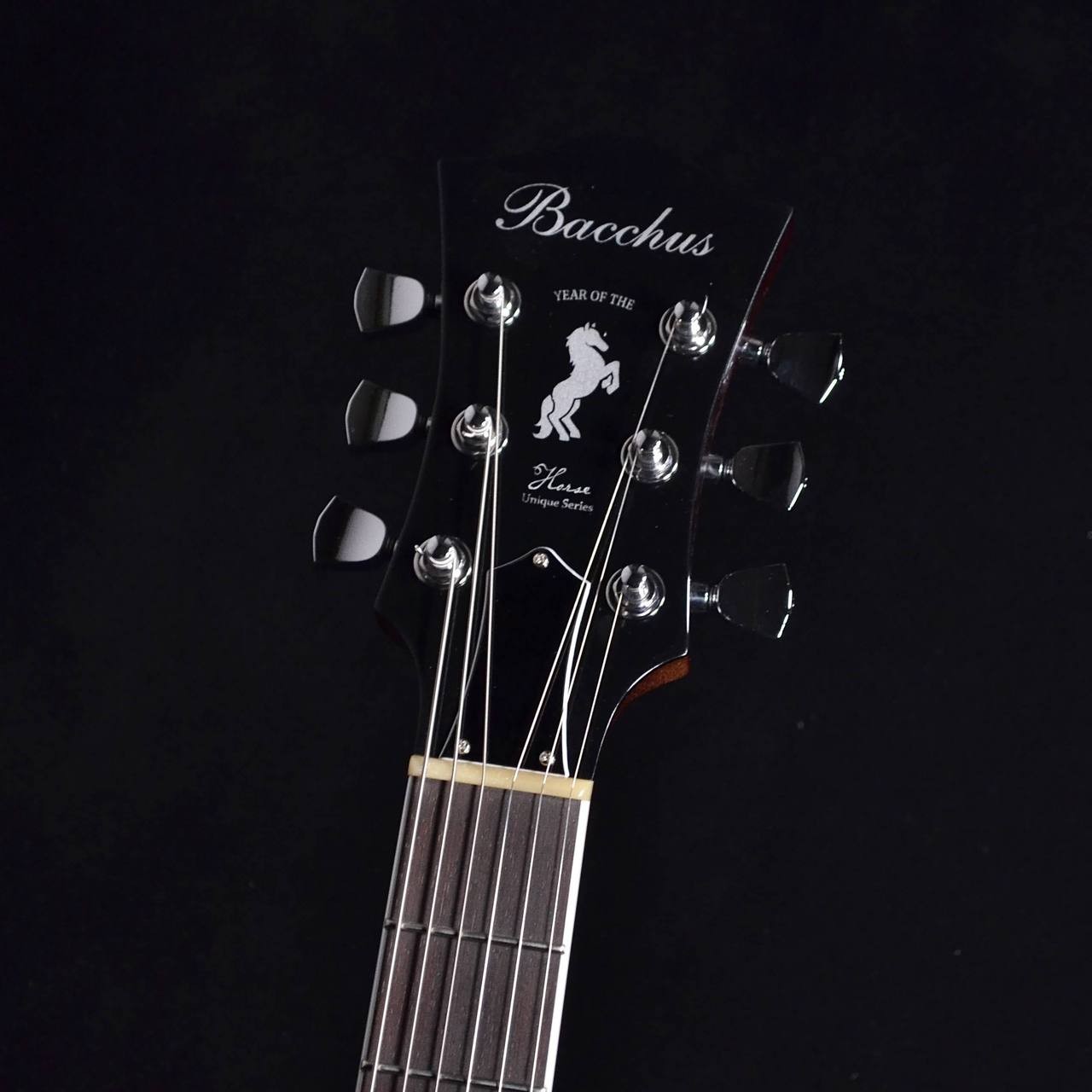 Bacchus Duke Year Horse 26 HH Bass Guitar Used 3.85kg