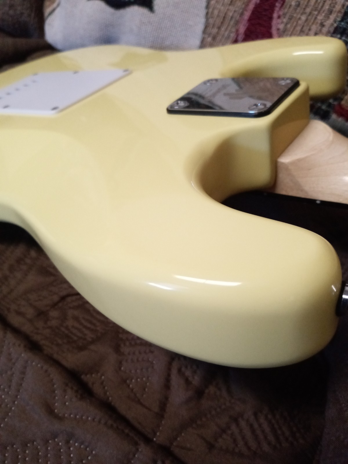 Donner DST- 100 Electric Guitar W/Gig Bag And Accessories