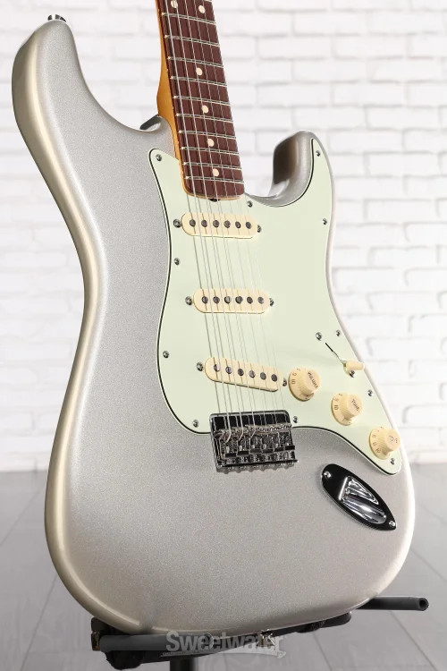 Fender Robert Cray Standard Stratocaster Electric Guitar – Inca Silver with