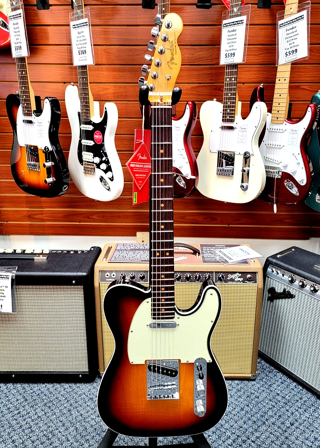 2025 Fender American Ultra Luxe Vintage ’60s Telecaster Custom w/Case! Sunburst!