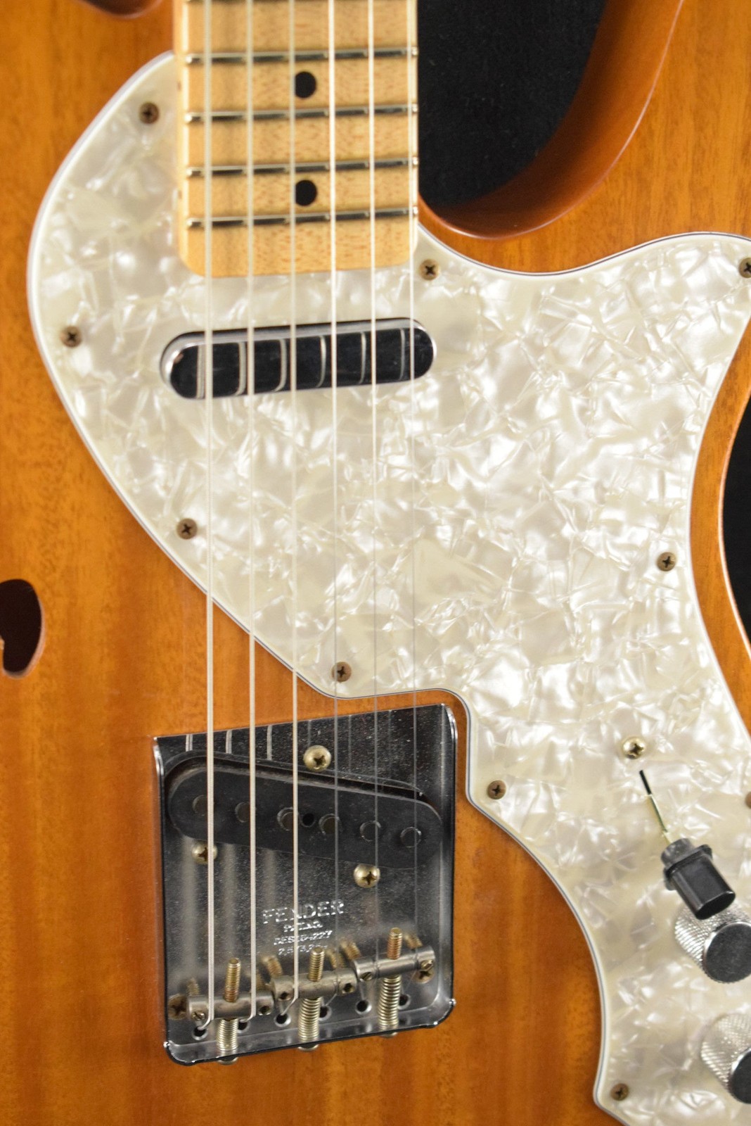 Fender Custom Shop ’68 Tele Thinline Journeyman Relic – Aged Natural Mahogany