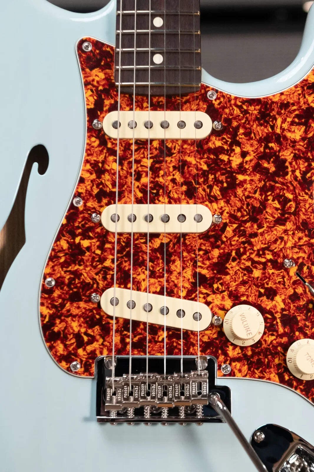 Fender American Professional II Stratocaster Thinline – Transparent Daphne Blue