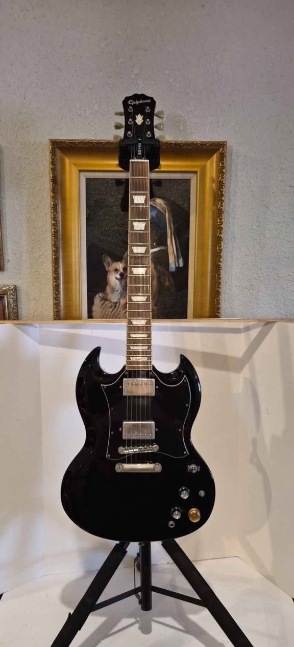Black Epiphone SG Pro Electric Guitar Used Good Condition