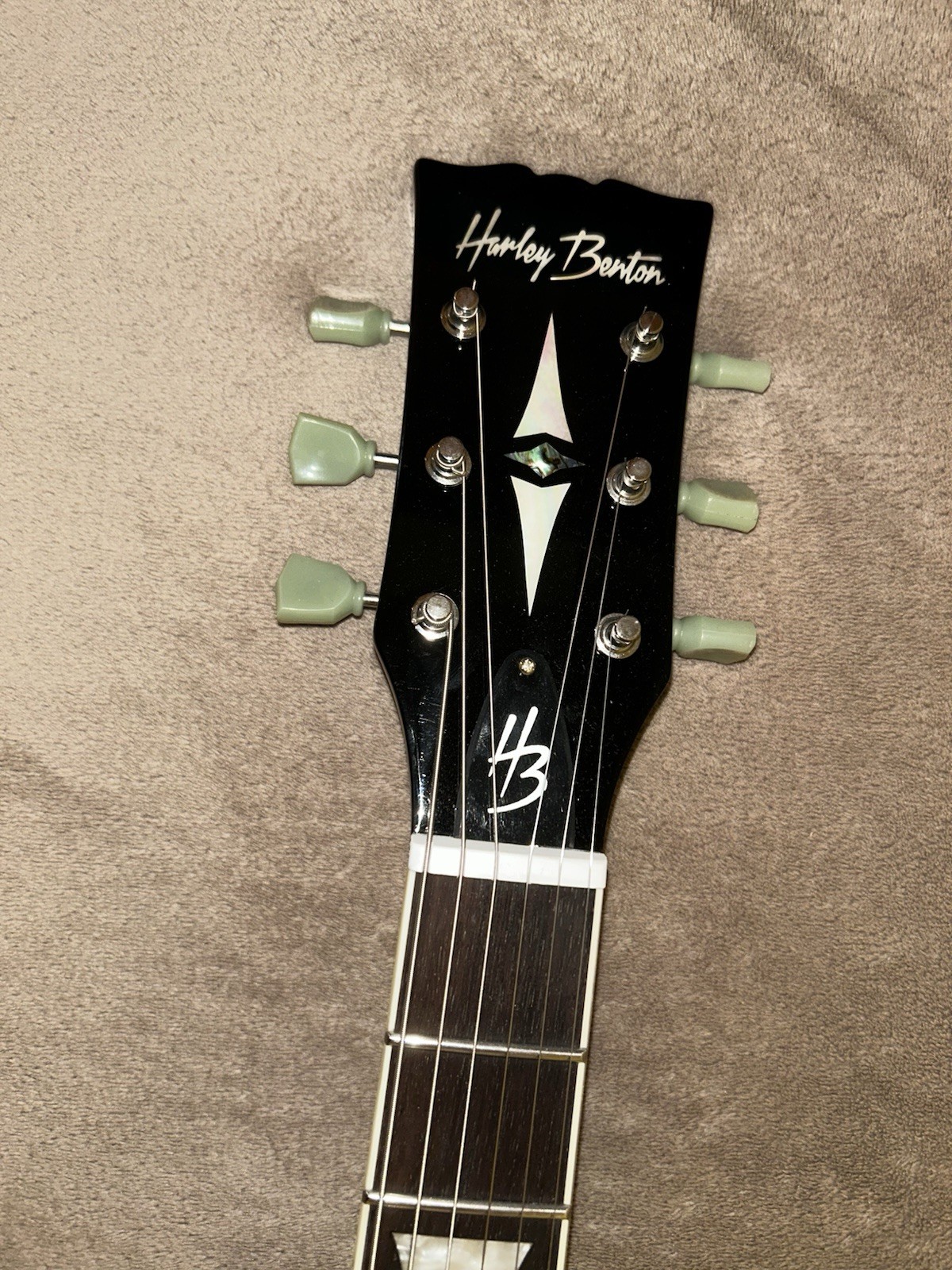 Brooklyn pickup Harley Benton SC-550 Deluxe Barely Used
