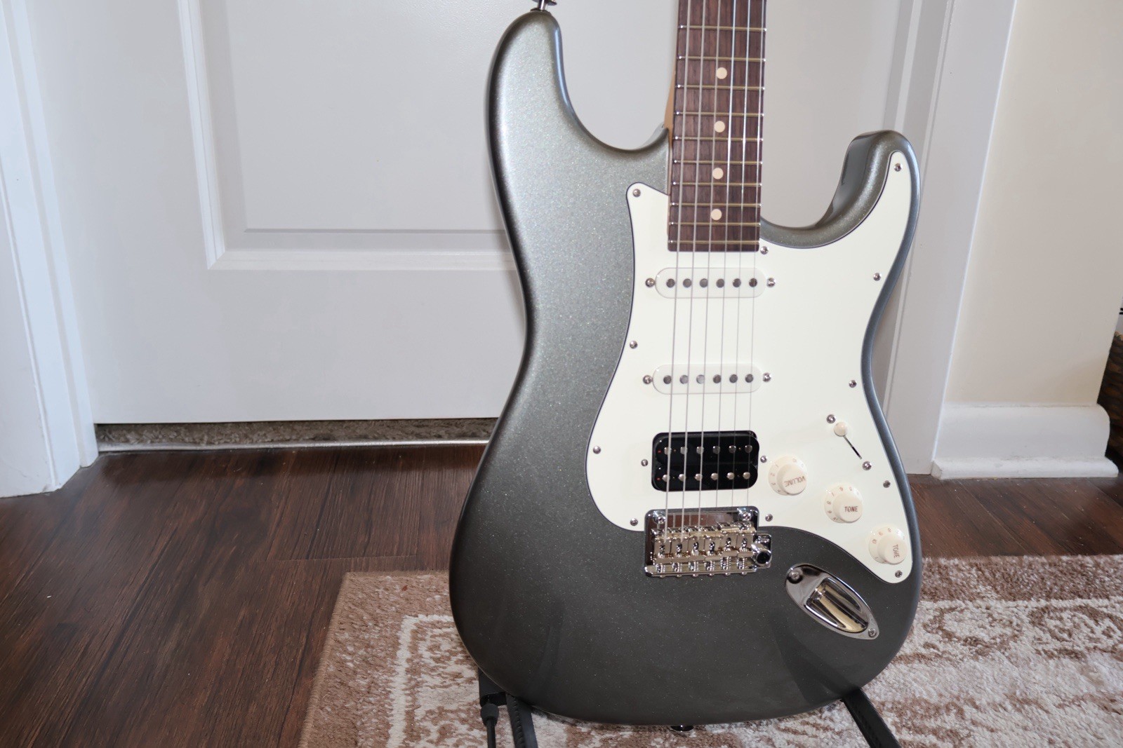 Suhr Classic S Plus HSS 2024 in Pewter Metallic