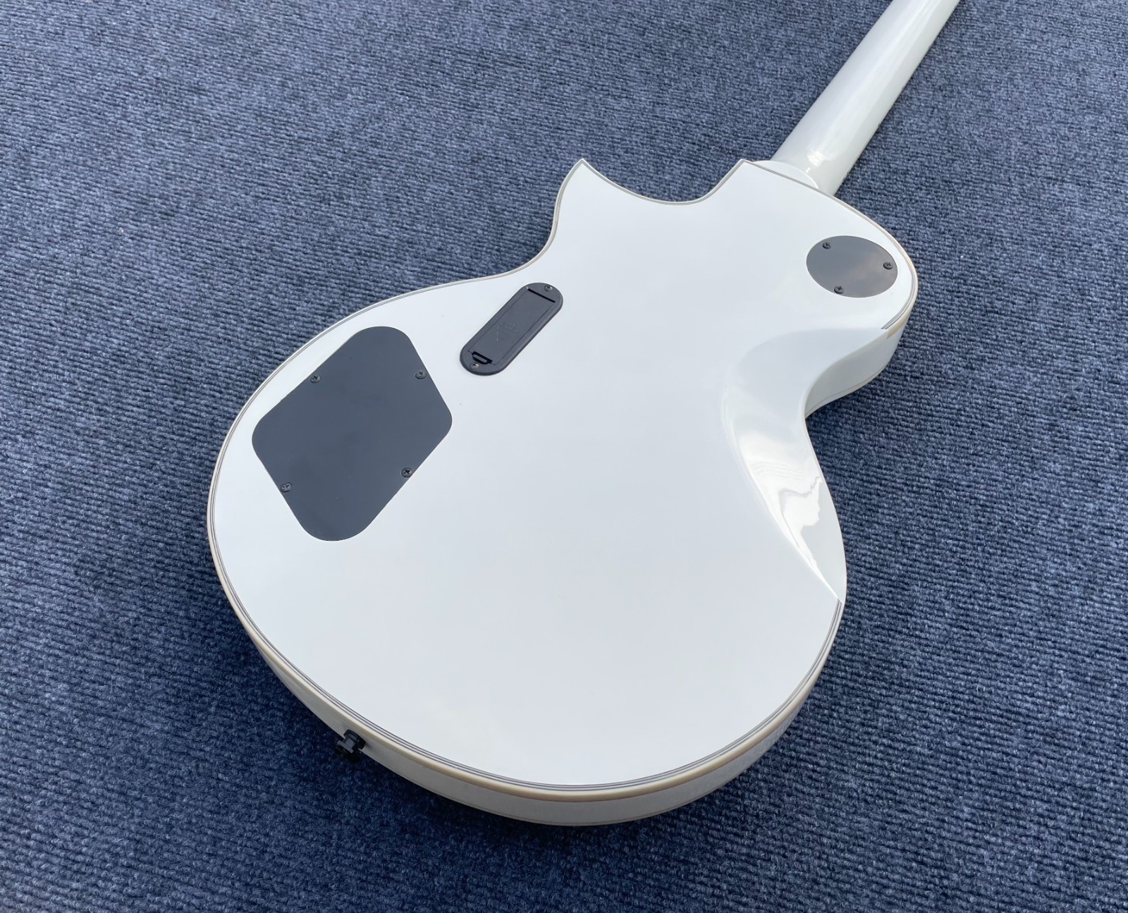 6 String Electric Guitar Bone Nut Active Pickup Glossy Finish SolidBody Guitarra