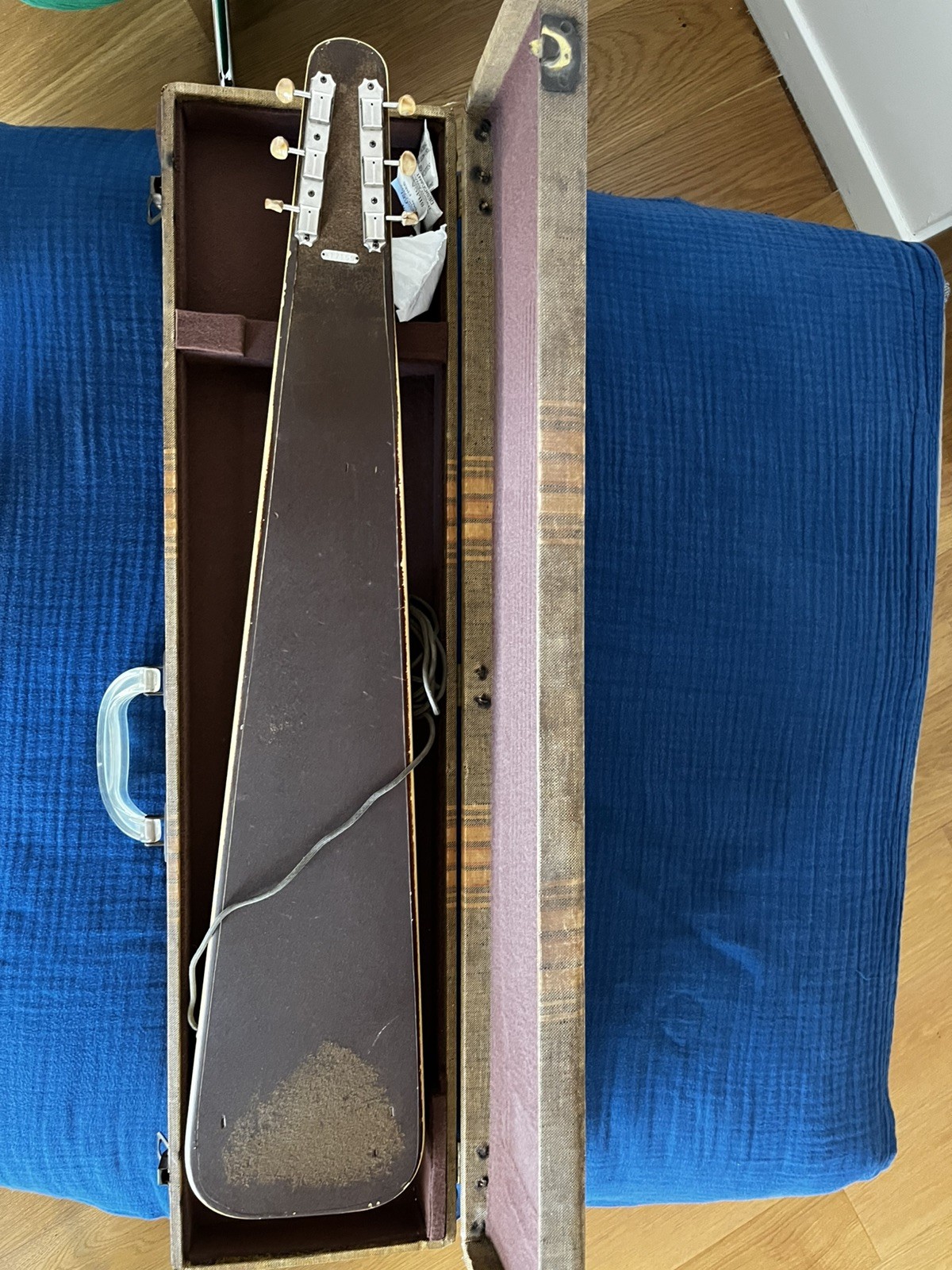 1960s Supro Lap Steel Guitar – All Original, Excellent Cond. w/ OHSC