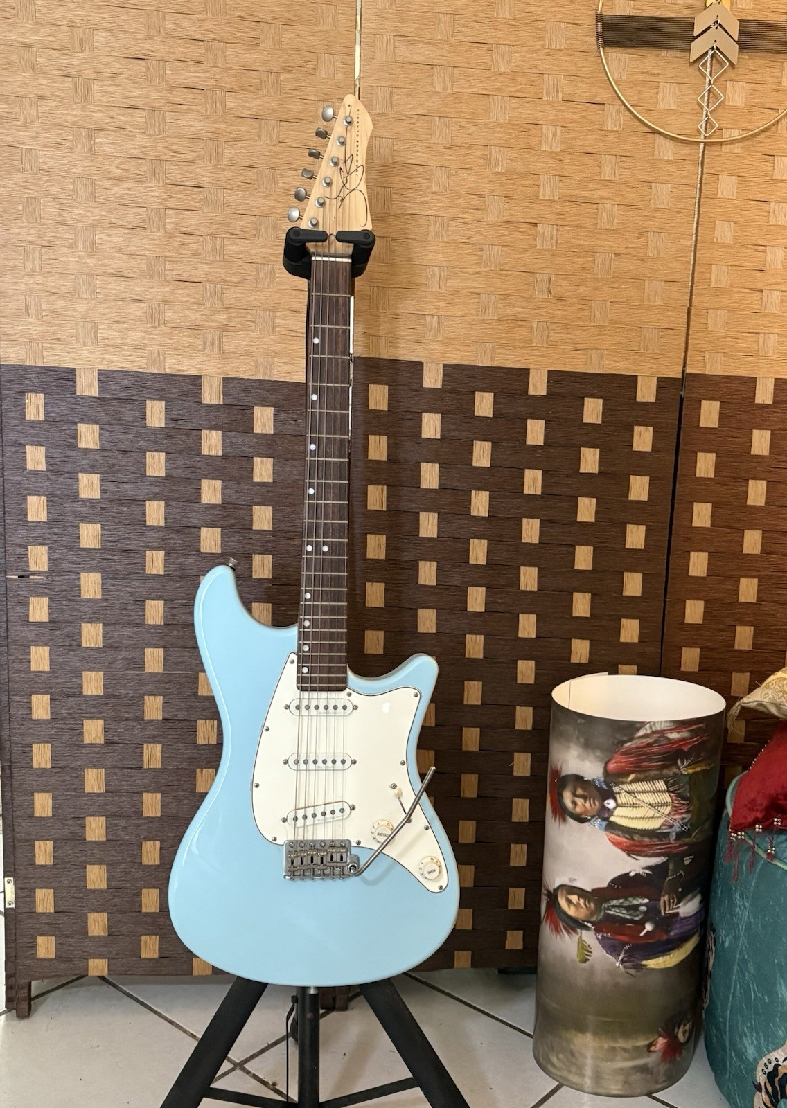 John Page Classic GuitarBlackstar Amp Bundle – Ashburn Guitar DaphneBlue finish