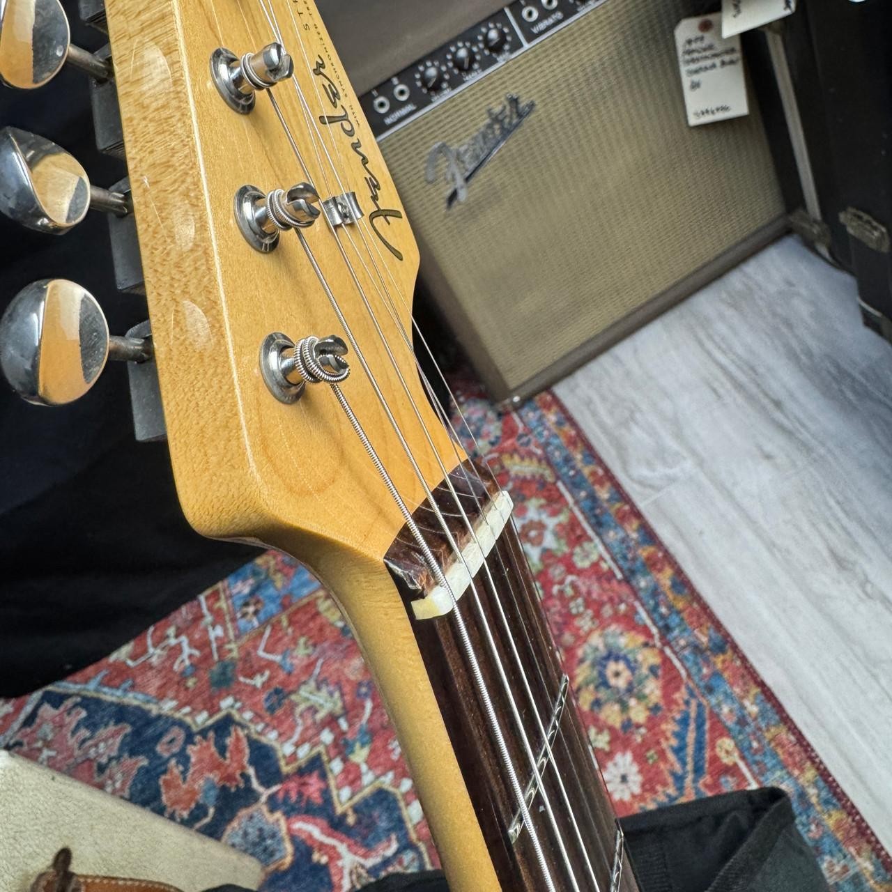 Fender 75th Anniversary Traditional II 60’s Stratocaster Candy Apple Red – 2021