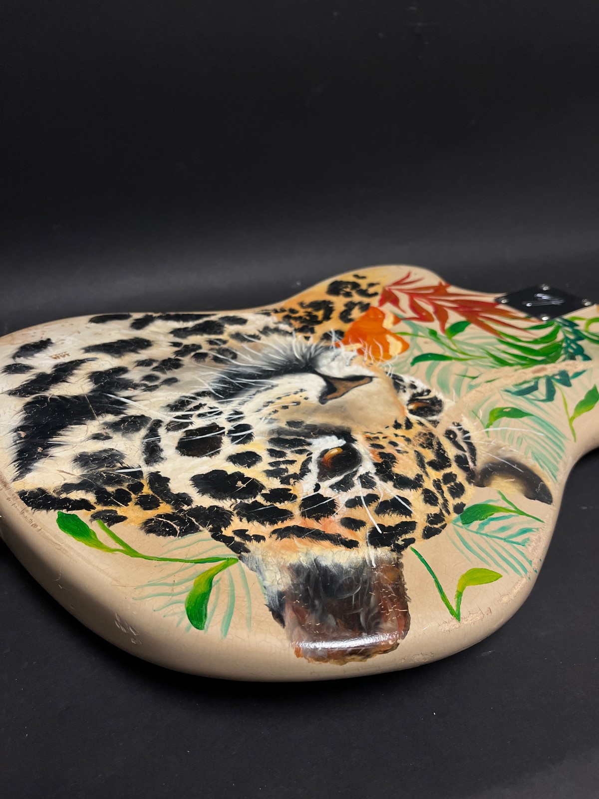 New Guardian Hand Painted Fender “Jaguar” w/HSC