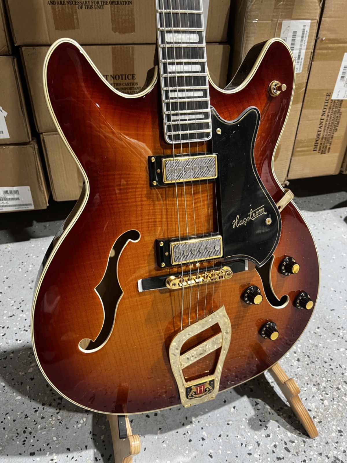Hagstrom ’67 Viking II Semi Hollow Guitar – Vintage Sunburst