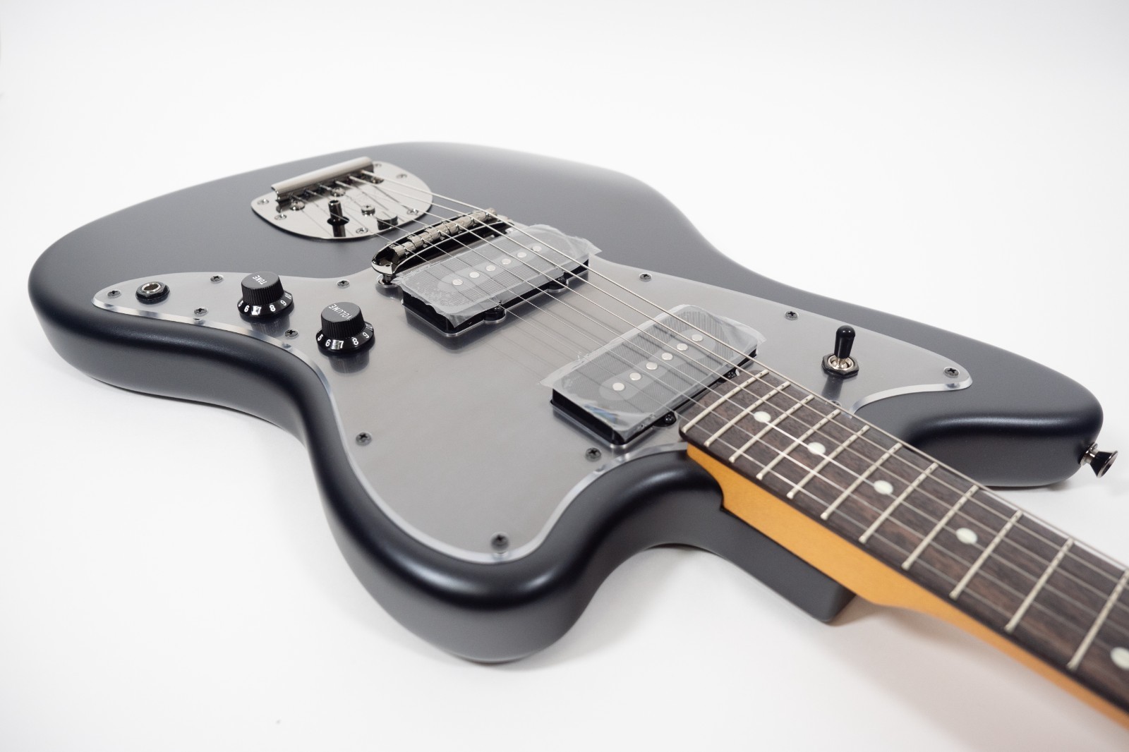 Fender Hybrid II 2026 Collection Jazzmaster Matte Phantom Black Satin Metallic