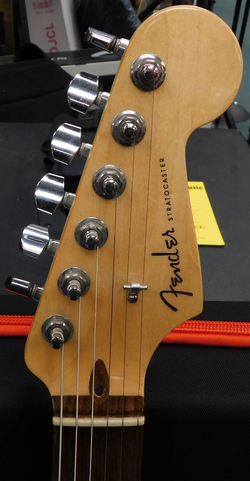 Fender USA American Deluxe Stratocaster – Rosewood FB – 3TSB – 010-1200-700
