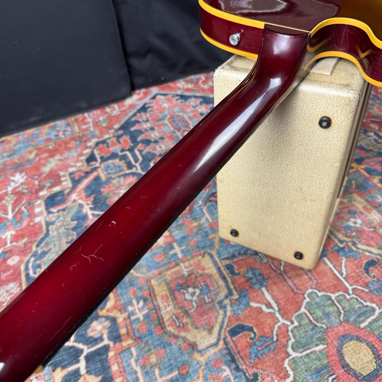 Gibson Chet Atkins Signature Tennessean Semi-Hollow Body – 1995