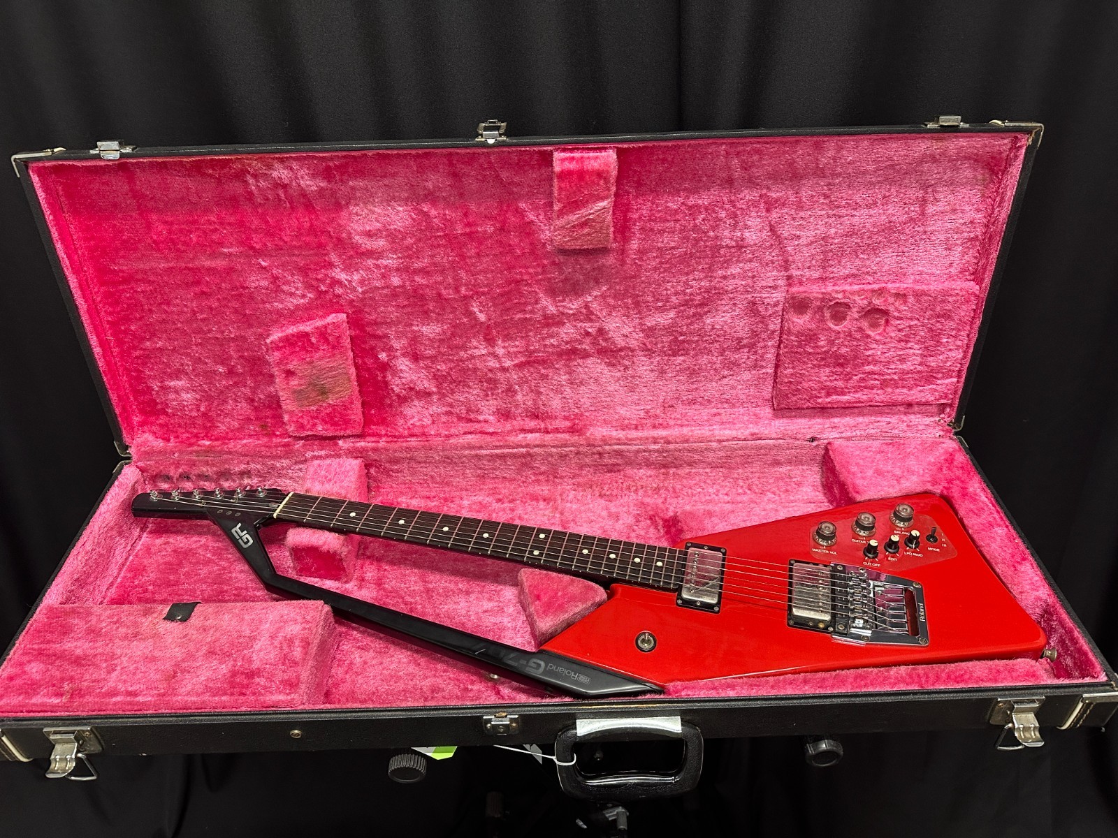 Roland GR-707 Red Electric Guitar in pink case, Synthesizer with GR-700 Controls