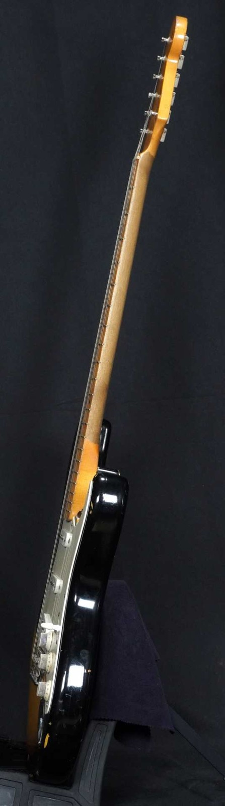 FENDER CUSTOM SHOP 1956 Stratocaster Aged Mod 2-Tone Sunburst [R19519]