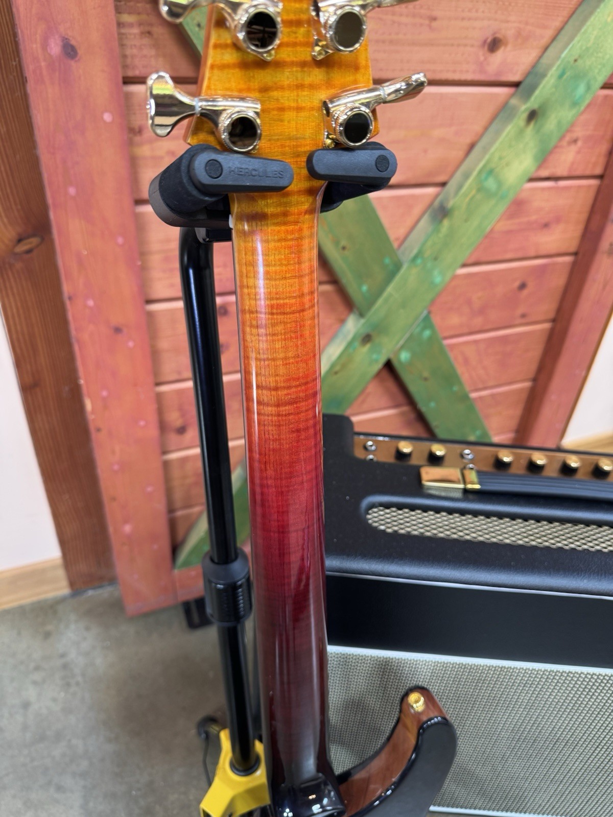 Pyro RS 2025 – Flame Fade – One-of-a-kind