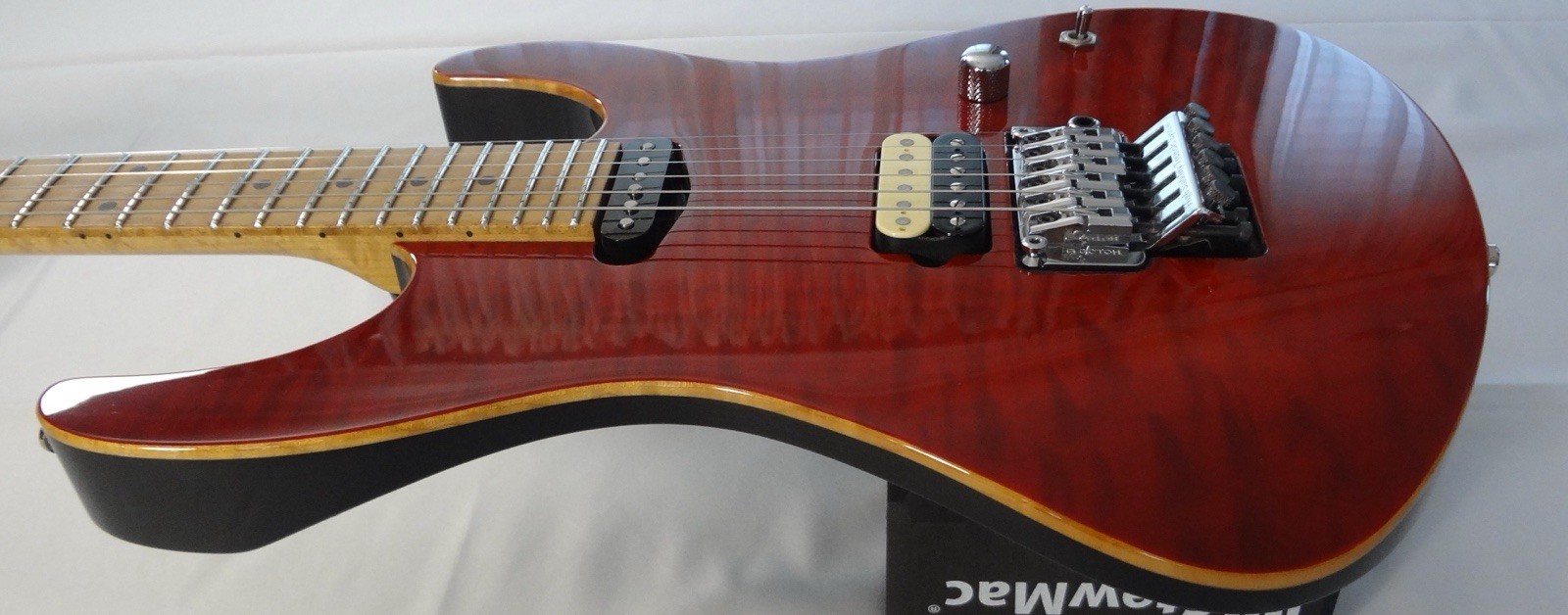 Suhr Modern Trans Red Quilt Maple Top – Roasted Birdseye Neck – Gotoh Floyd Rose