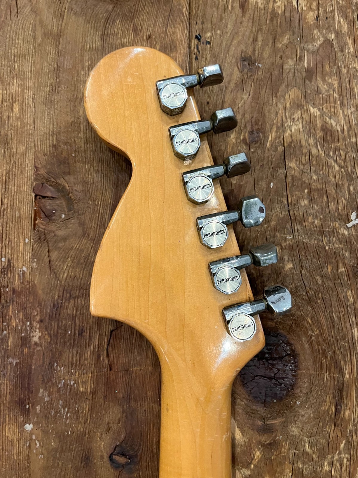 Fernandes Stratocaster Japan 1970’s guitar with case