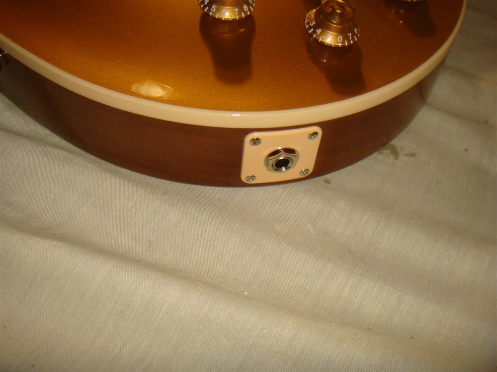 2024 GIBSON USA LES PAUL STANDARD 50’s P90 GOLD TOP ELECTRIC GUITAR W CASE