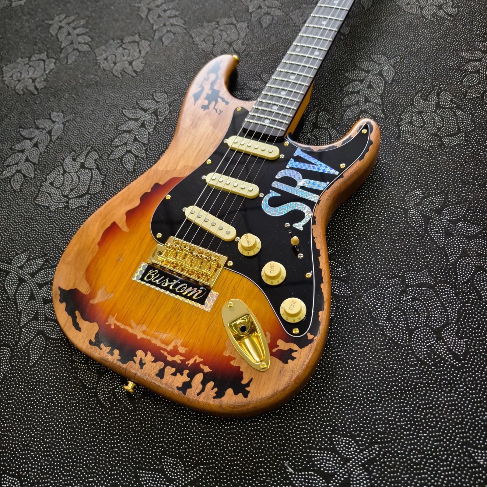 SRV Custom ST Style Electric Guitar Sunburst Distressed Body Gold Hardware