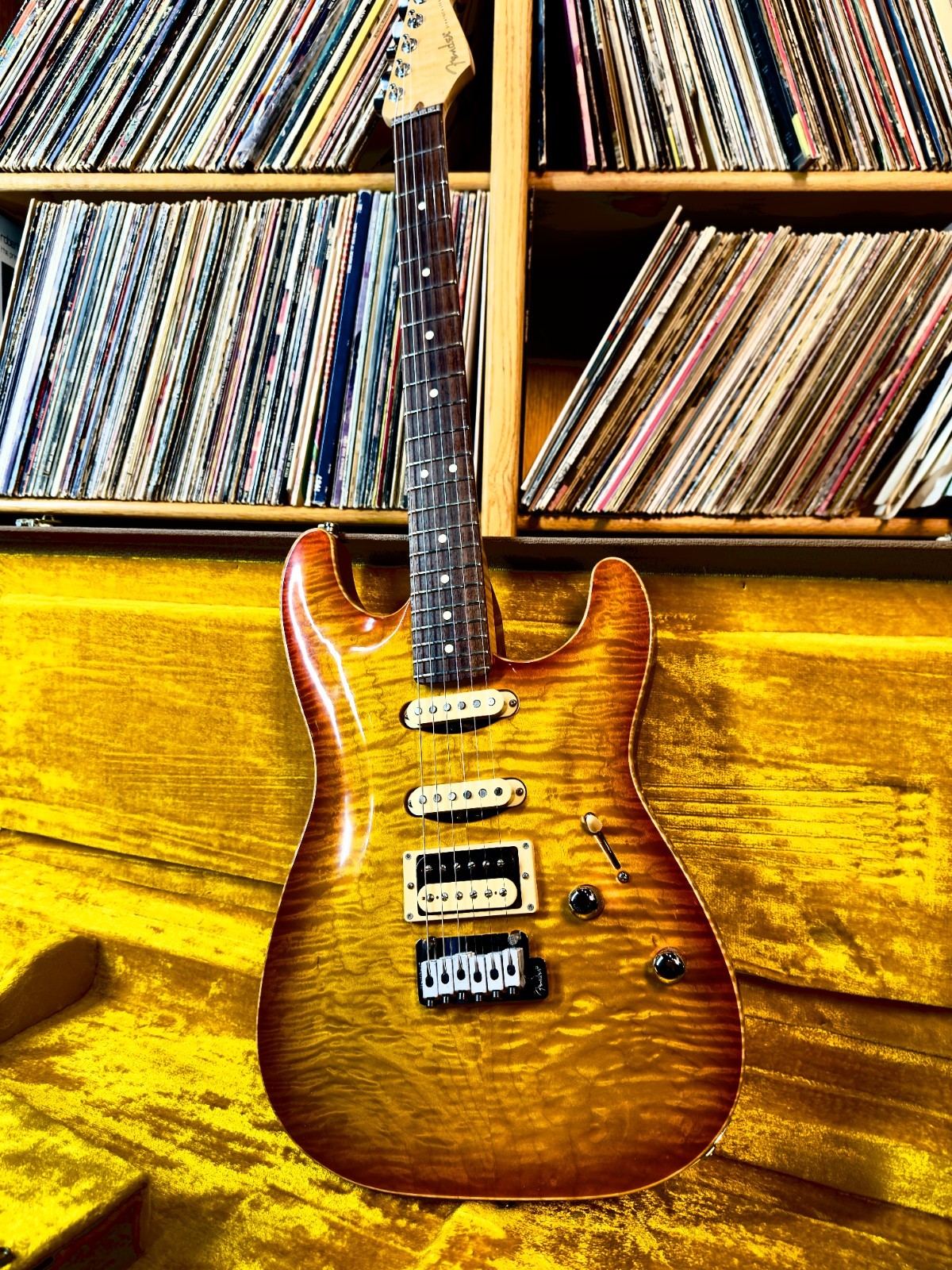 1995 Fender Custom Shop Carved Top Strat Aged Cherry Burst