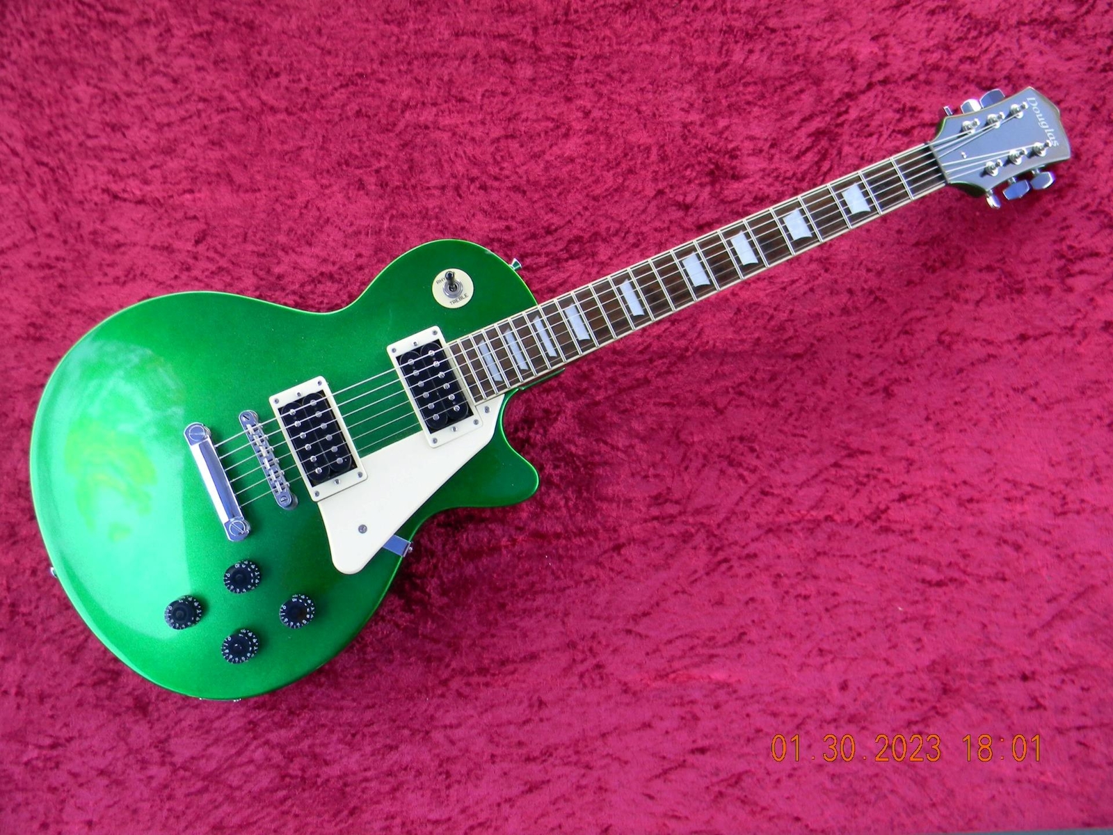 Douglas Shadow LP Style,Epiphone Pickups,Capacitors Upgraded, Has Nick