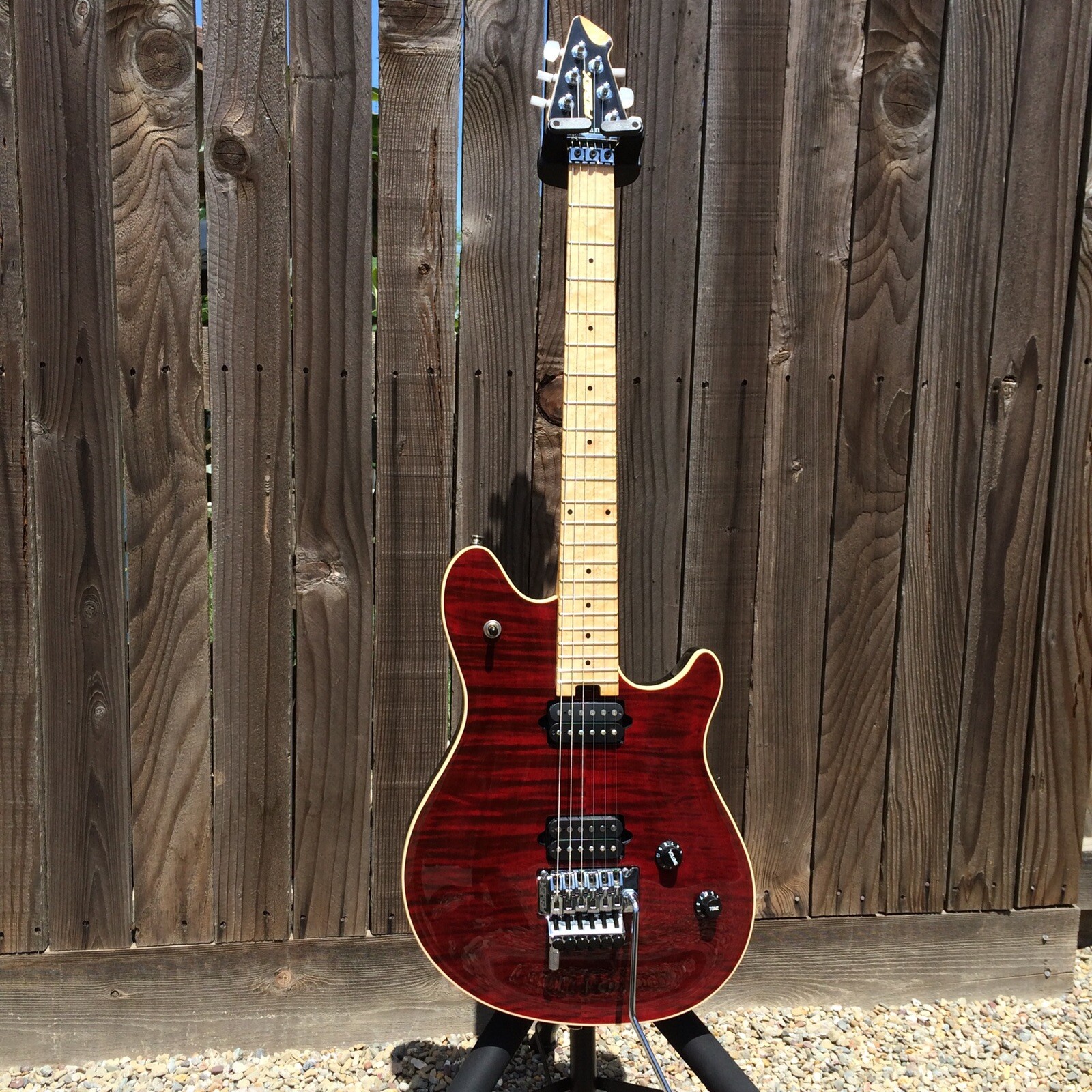 Peavey WOLFGANG “Custom Deluxe” DARK CHERRY FLAME TOP Guitar (unboxed) 04′ EVH