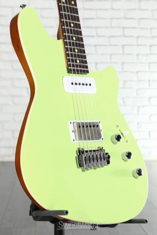 Reverend Kingbolt H90 Electric Guitar – Citrus Cream with Rosewood Fingerboard