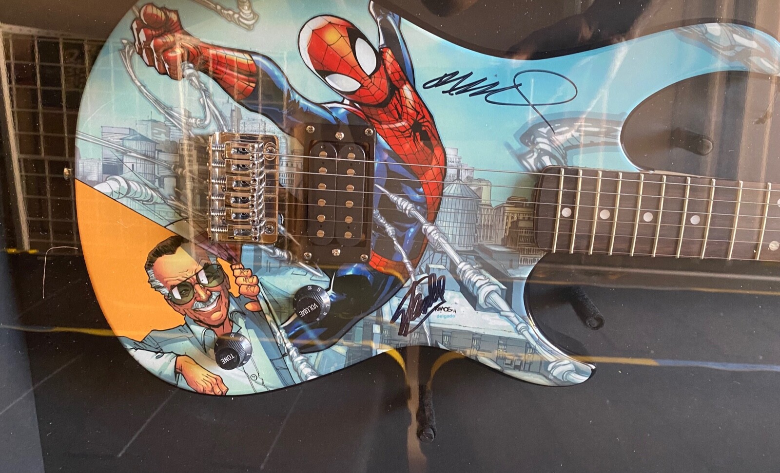 Stan Lee Signed and Sketched Guitar Peavey Marvel Rockmaster