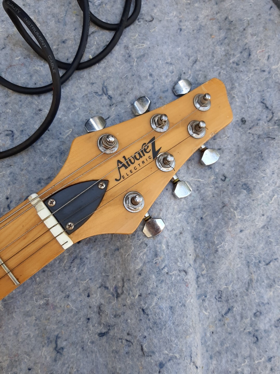 Rare Alvarez Electric Guitar With Soft Case Has Had Some Repairs Broken Nut