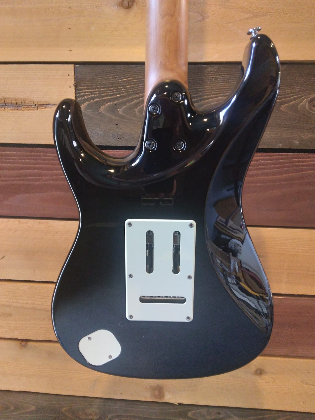Ibanez – AZ2203N | AZ Prestige Series Electric Guitar / Black Gloss