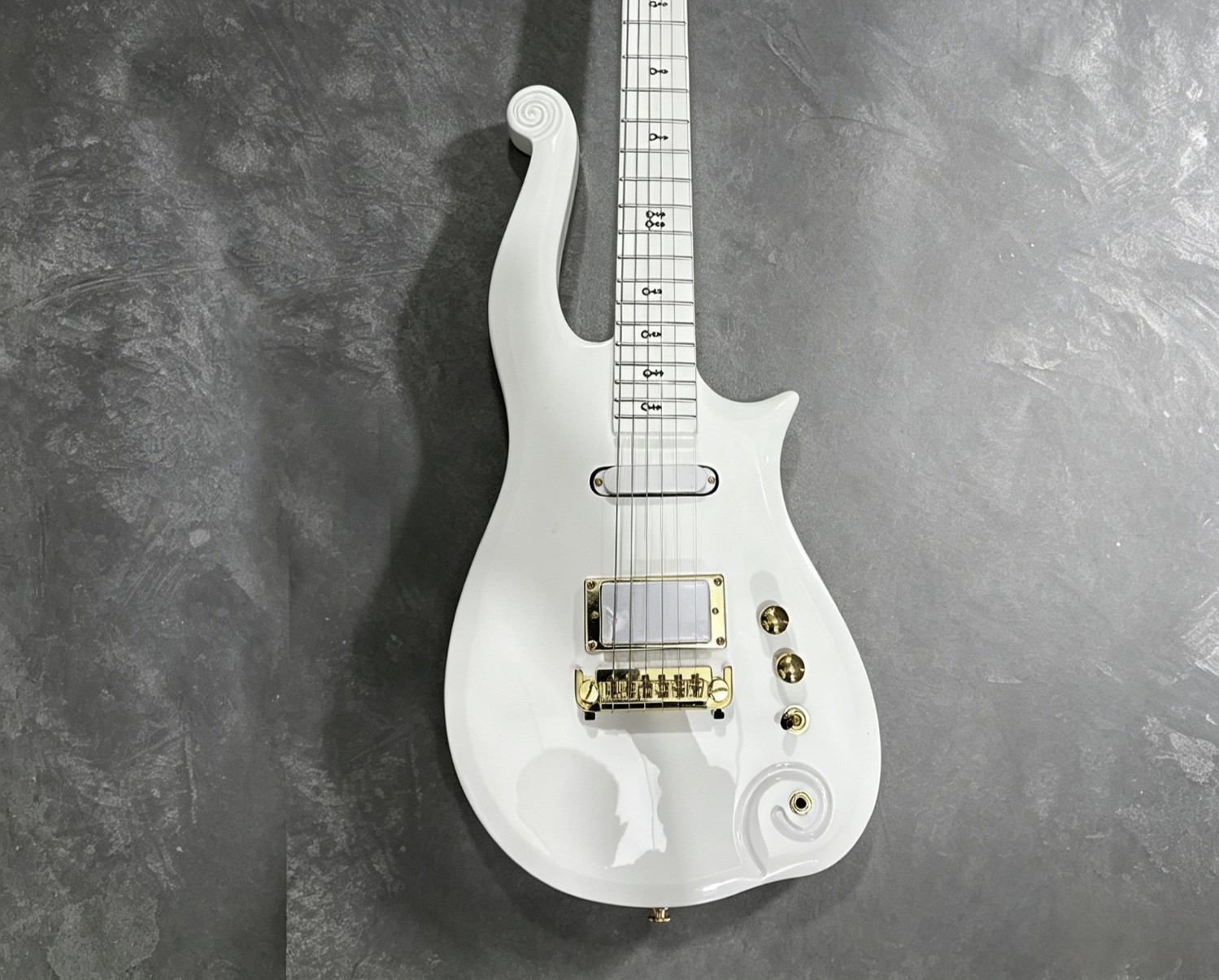 Ship US White Prince Cloud Electric Guitar Solid Gold Hardware Love Symbol Inlay