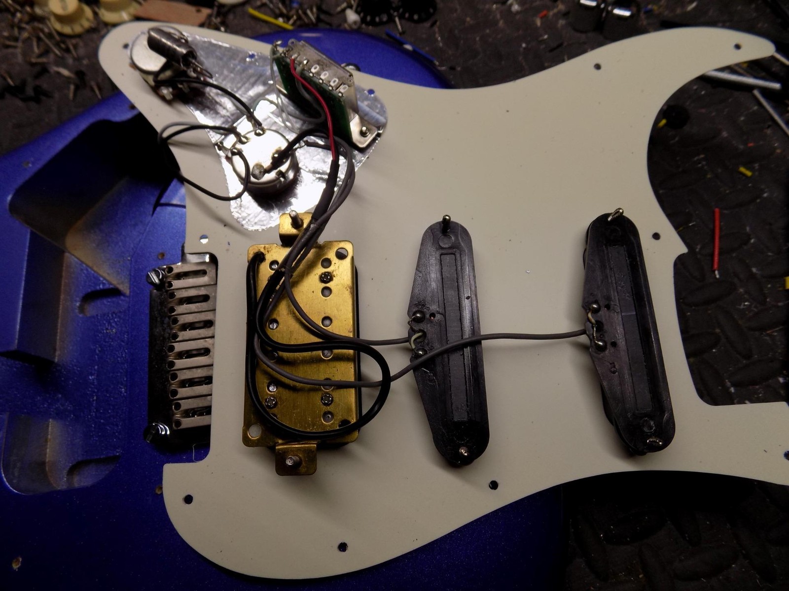 2017 Squier Contemporary Series SSH Strat, Paper in Oil Capacitor Upgrade, Nice