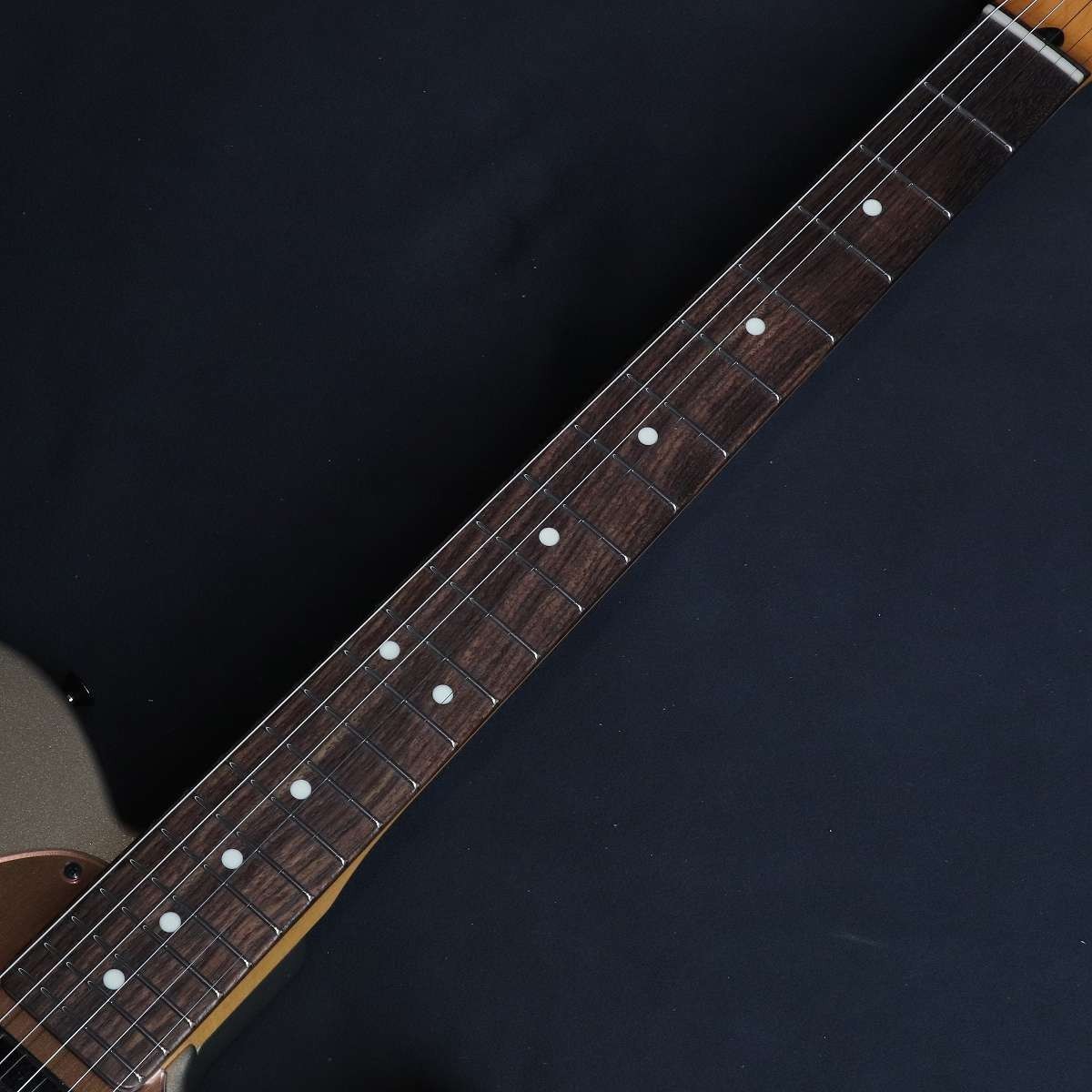 Fender / Hybrid II 2026 Collection Telecaster Satin Metallic – Matte Champagne M