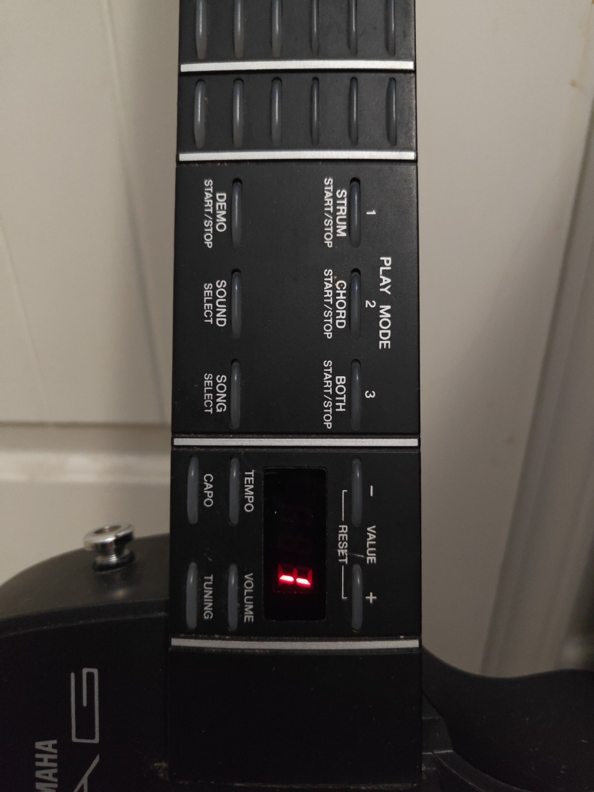 Yamaha EZ-AG Digital MIDI Guitar Lighted Frets Self-Teaching – Tested & Working