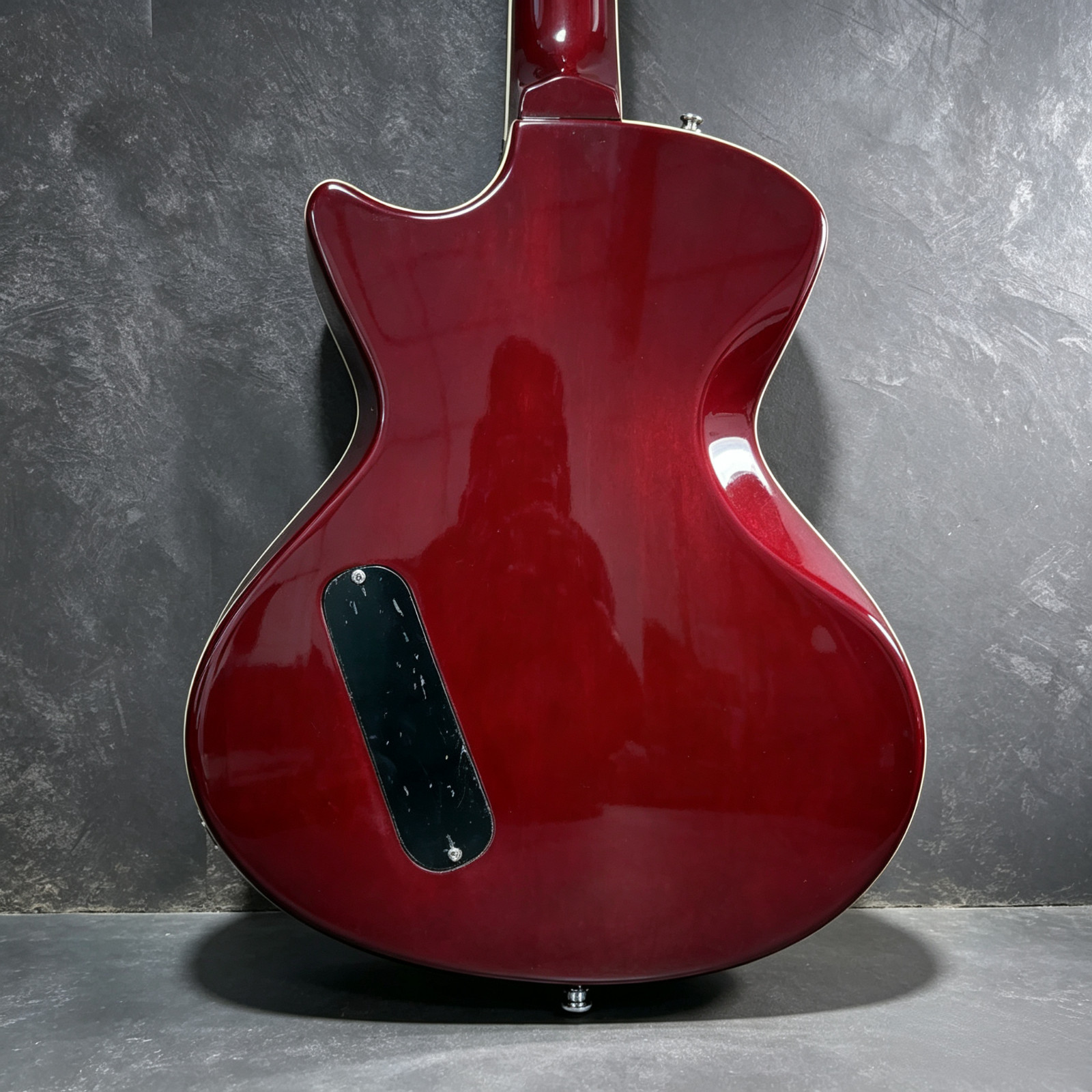 US Warehouse Armada Style Electric Guitar Quilted Maple Top Red Mahogany Body