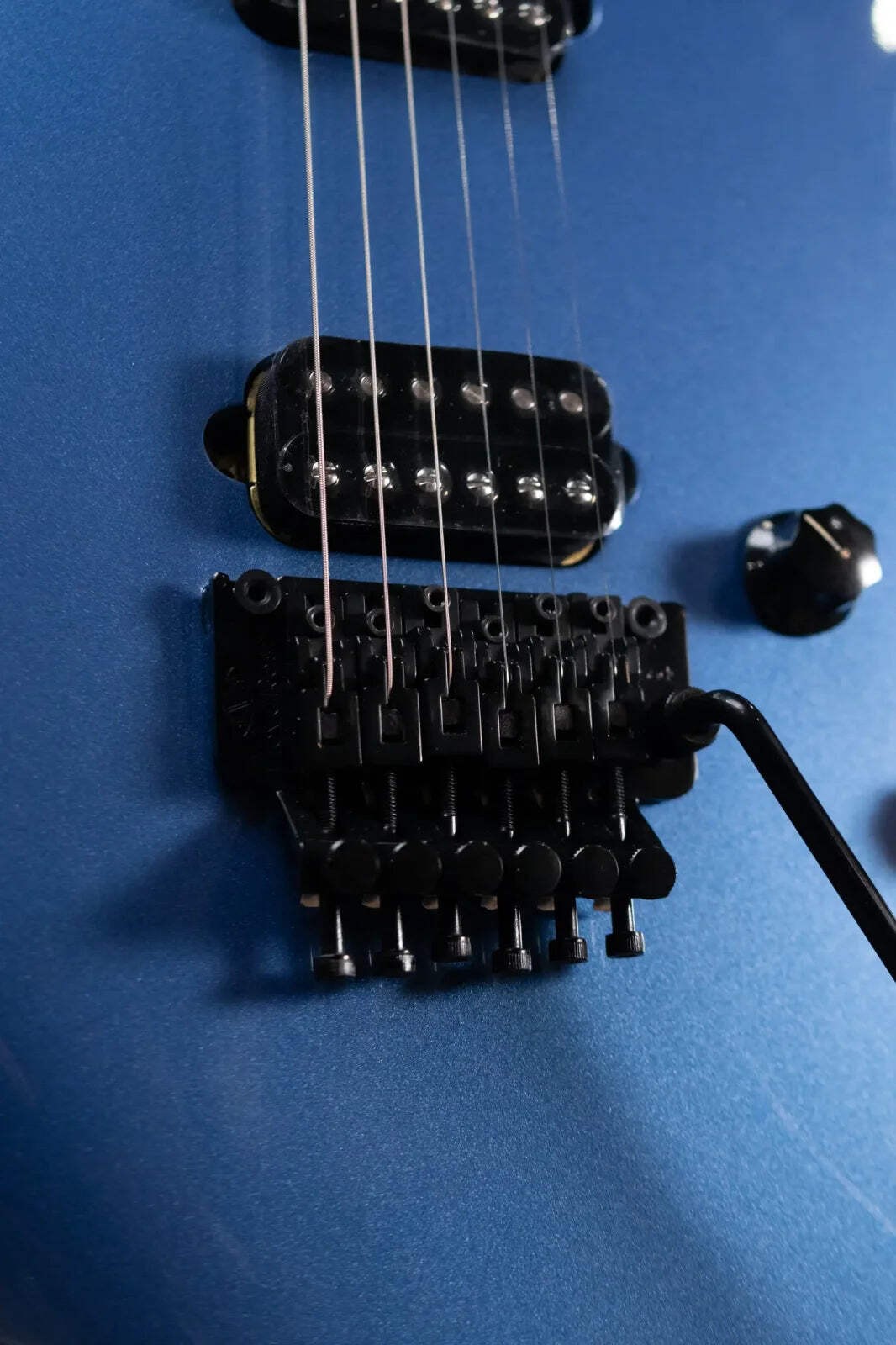 EVH Wolfgang Standard, Baked Maple Fingerboard – Pelham Blue