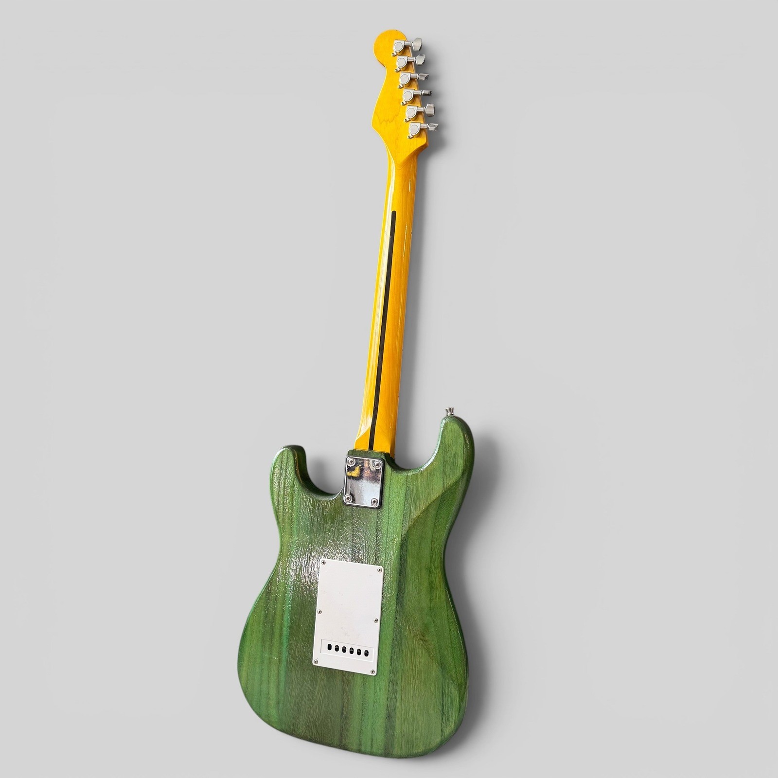 Custom HSS Strat Style Electric Guitar Green Maple Neck Hard Case Tested