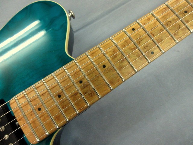 MUSIC MAN Axis Super Sport HH Tremolo Translucent Blue 2000 (no260725)