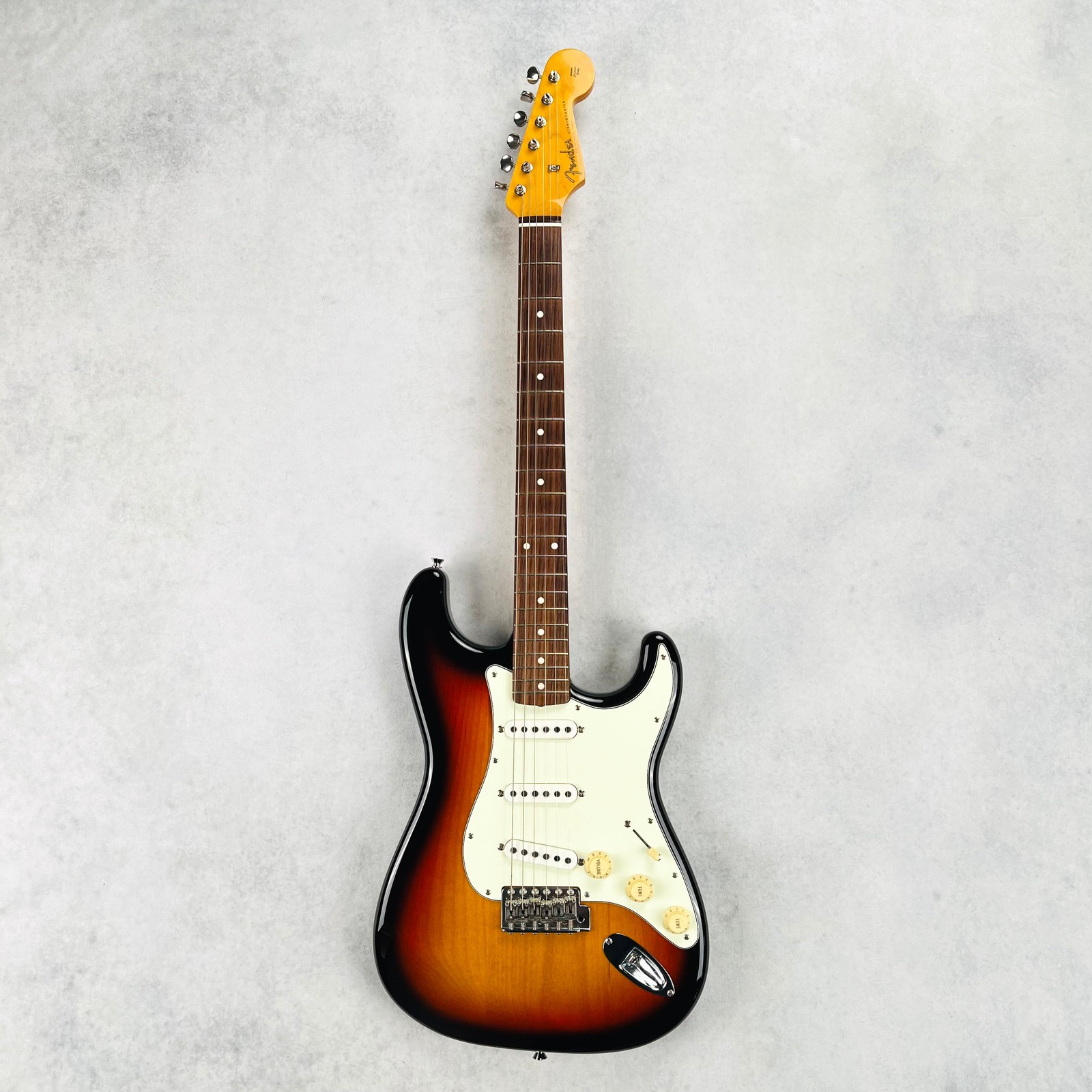 Fender ST-62 Stratocaster Crafted In Japan with HSC 2006 – 3-Tone Sunburst