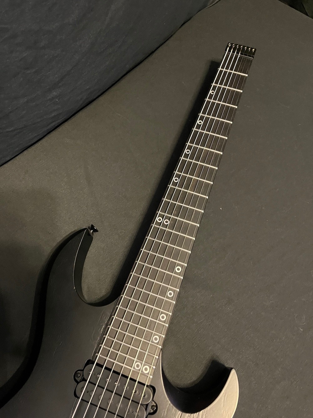 Kiesel Vader 7-String Headless Guitar in Black-Swamp Ash W/Extra Pickup-Case