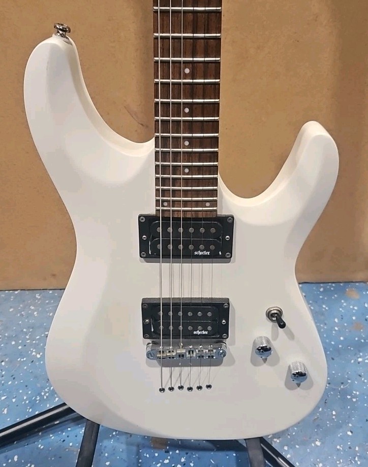 Schecter C-6 Diamond Series 6-String Electric Guitar – READ