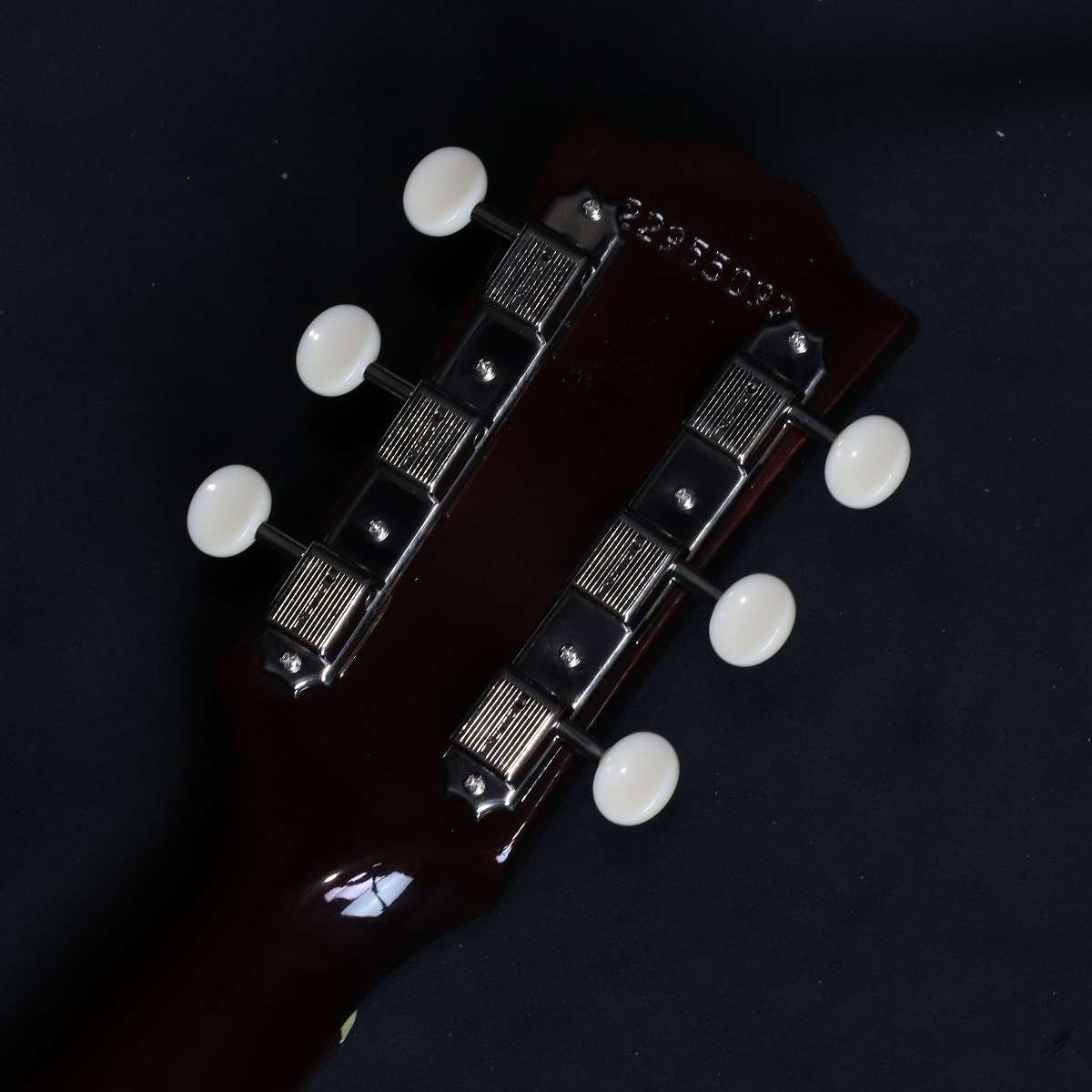 Gibson / 1950s J-45 Original Vintage Sunburst Serial Number: 22955092 1.97kg