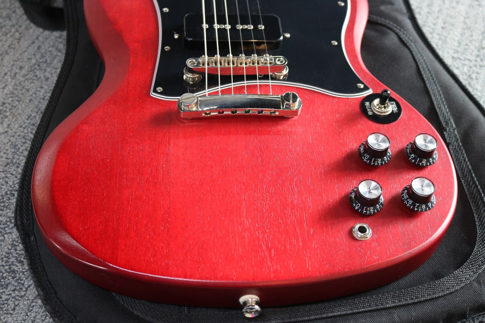 2020 Epiphone SG Classic P90’s Electric Guitar – Worn Cherry